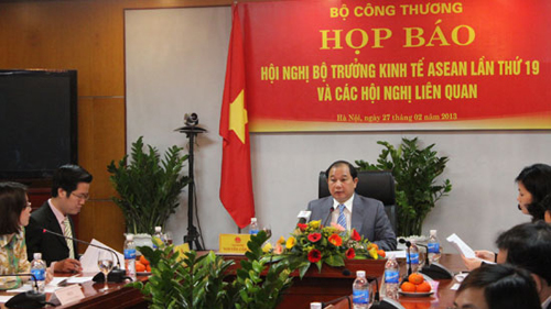 ໄຂກອງປະຊຸມລັດຖະມົນຕີເສດຖະກິດອາຊຽນ